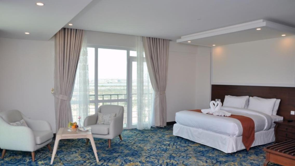 Sur Grand Hotel Bagian luar foto