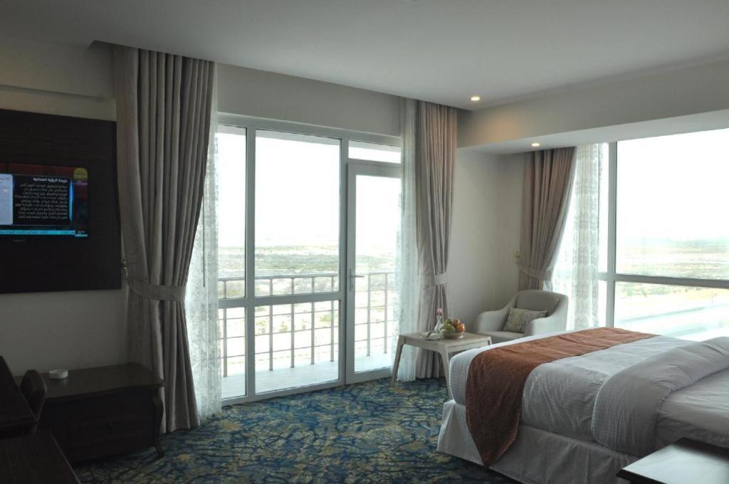Sur Grand Hotel Bagian luar foto