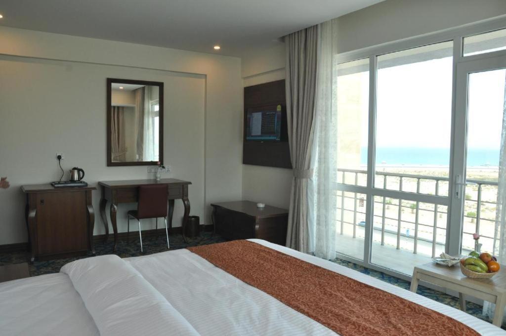 Sur Grand Hotel Bagian luar foto