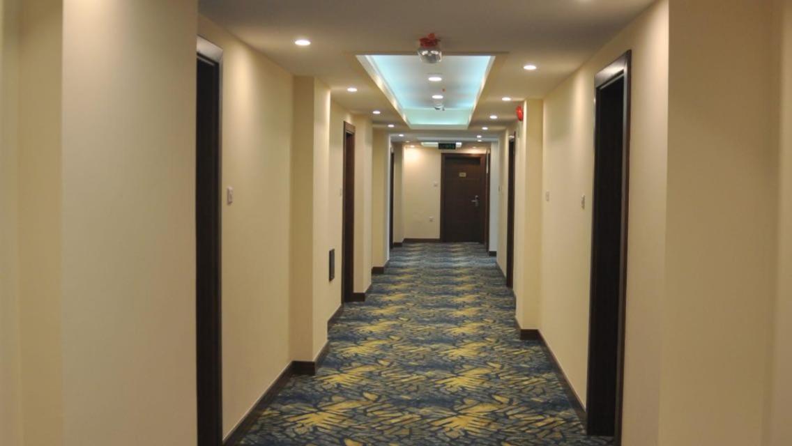 Sur Grand Hotel Bagian luar foto