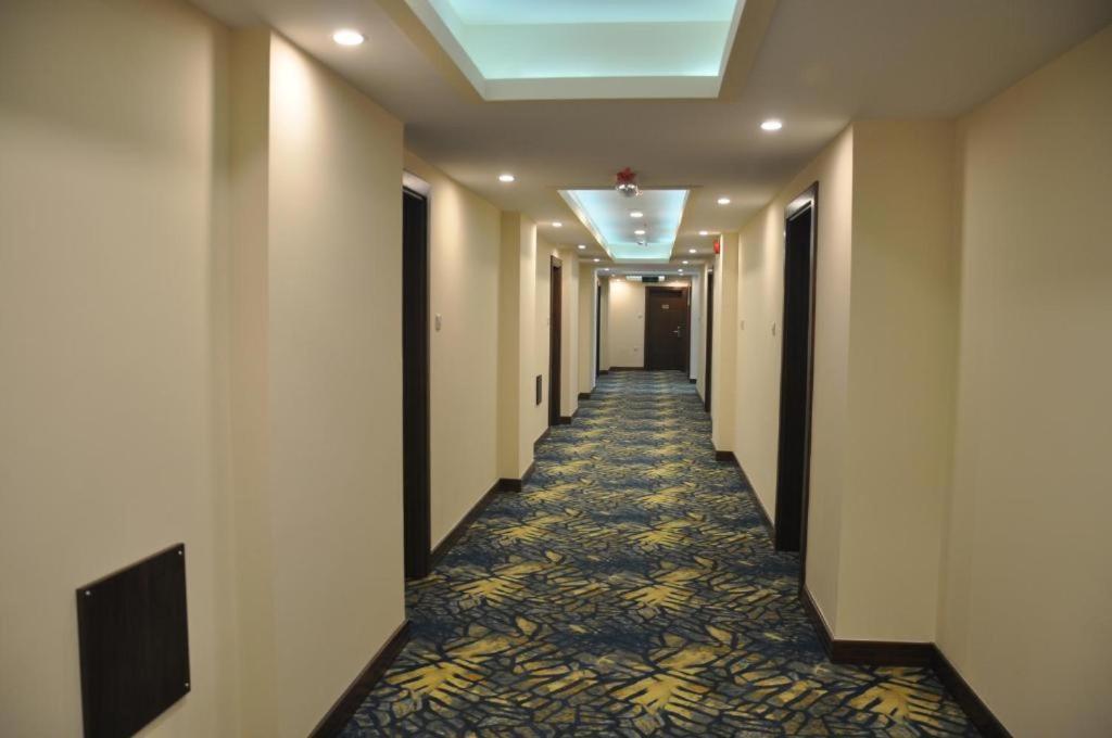 Sur Grand Hotel Bagian luar foto
