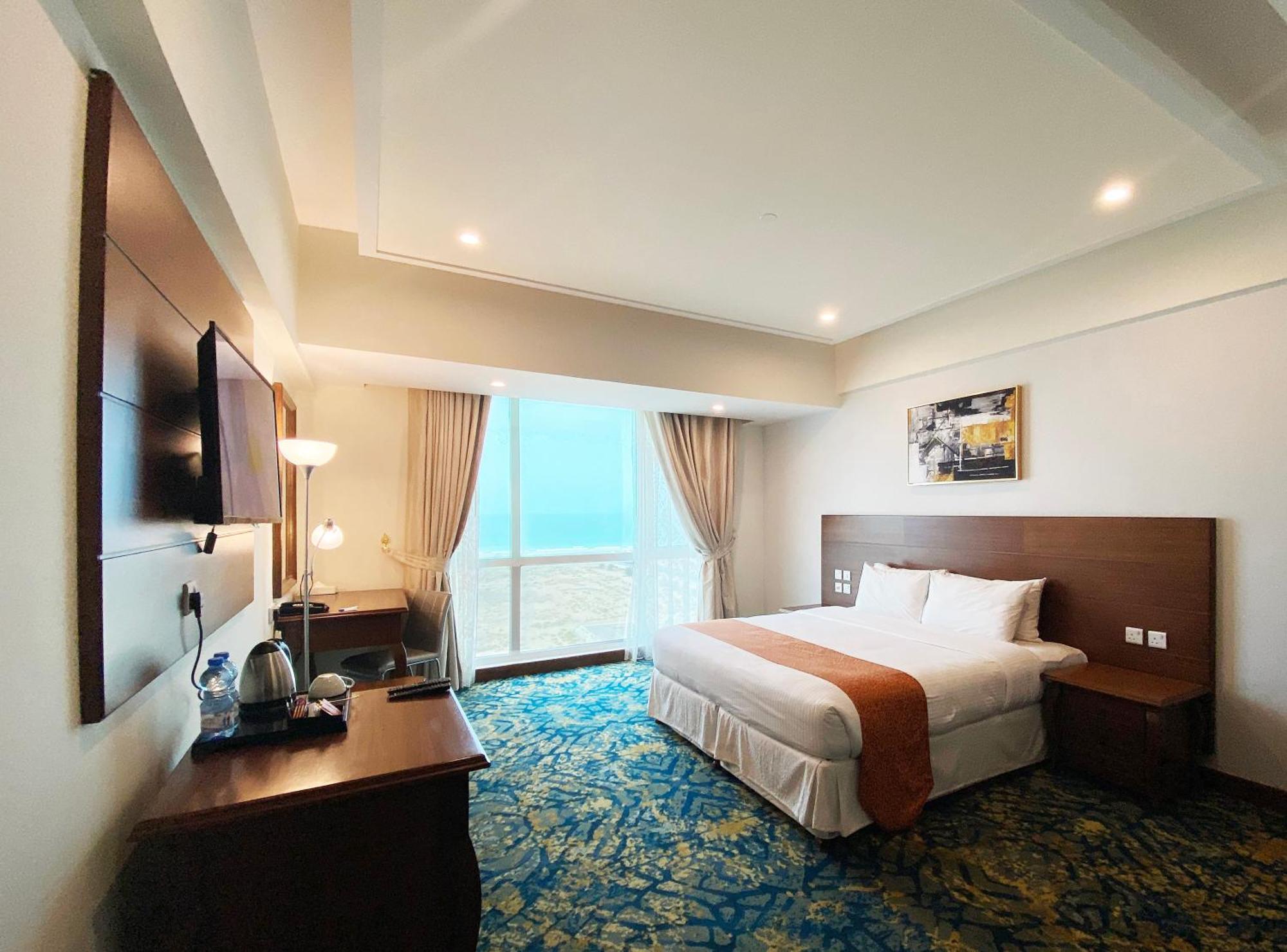 Sur Grand Hotel Bagian luar foto