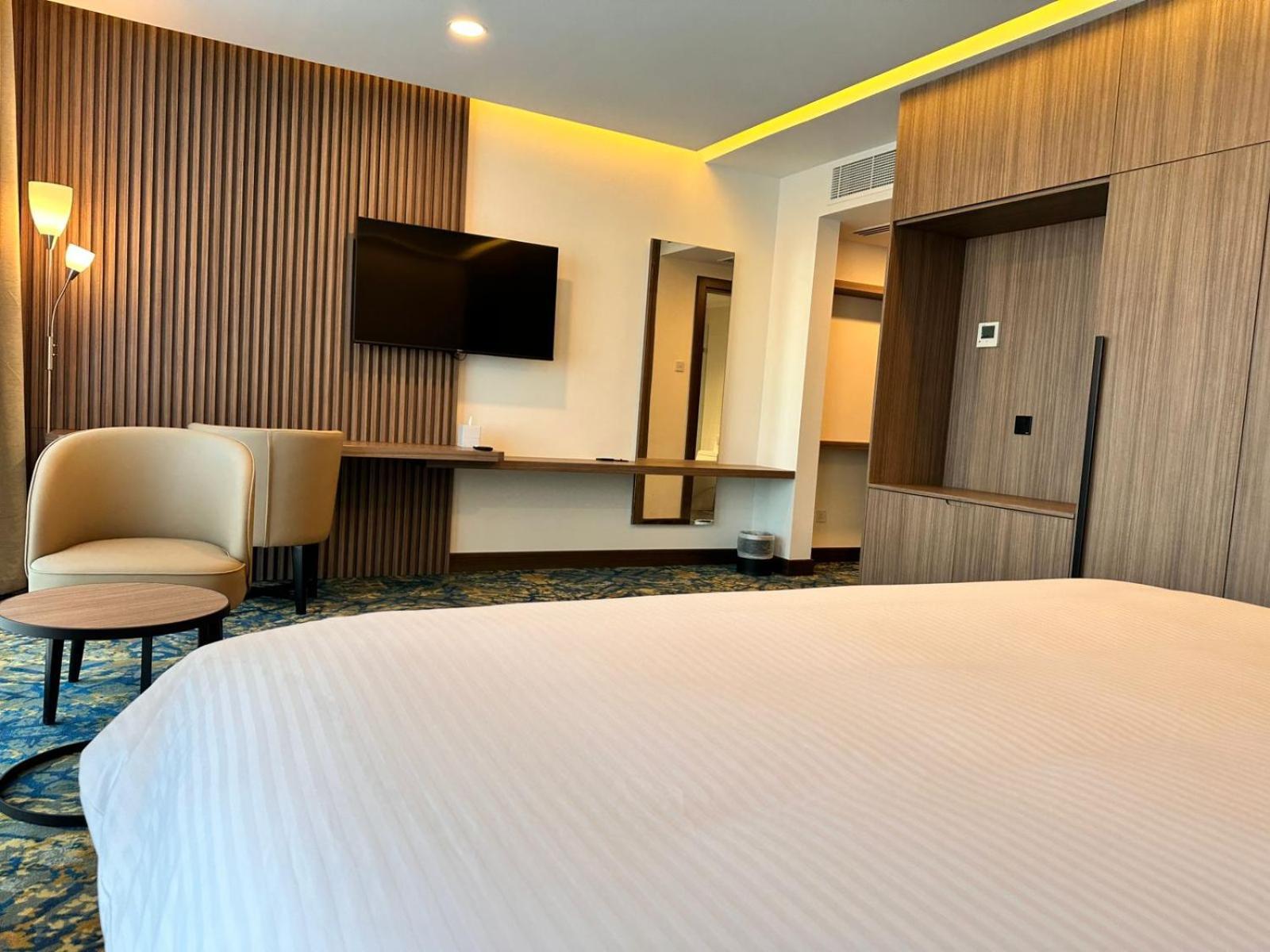 Sur Grand Hotel Bagian luar foto