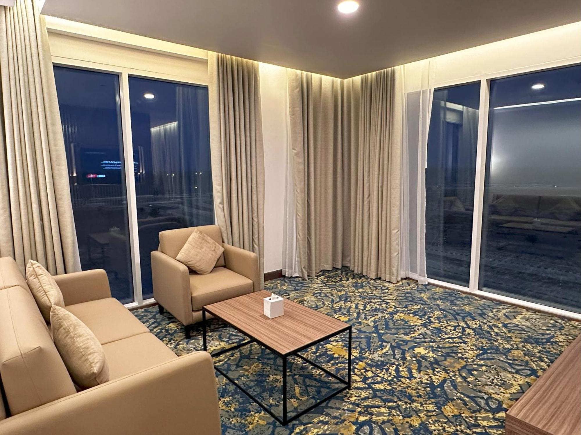 Sur Grand Hotel Bagian luar foto
