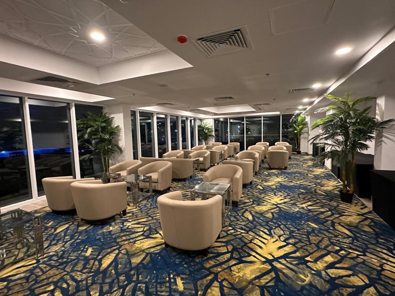 Sur Grand Hotel Bagian luar foto