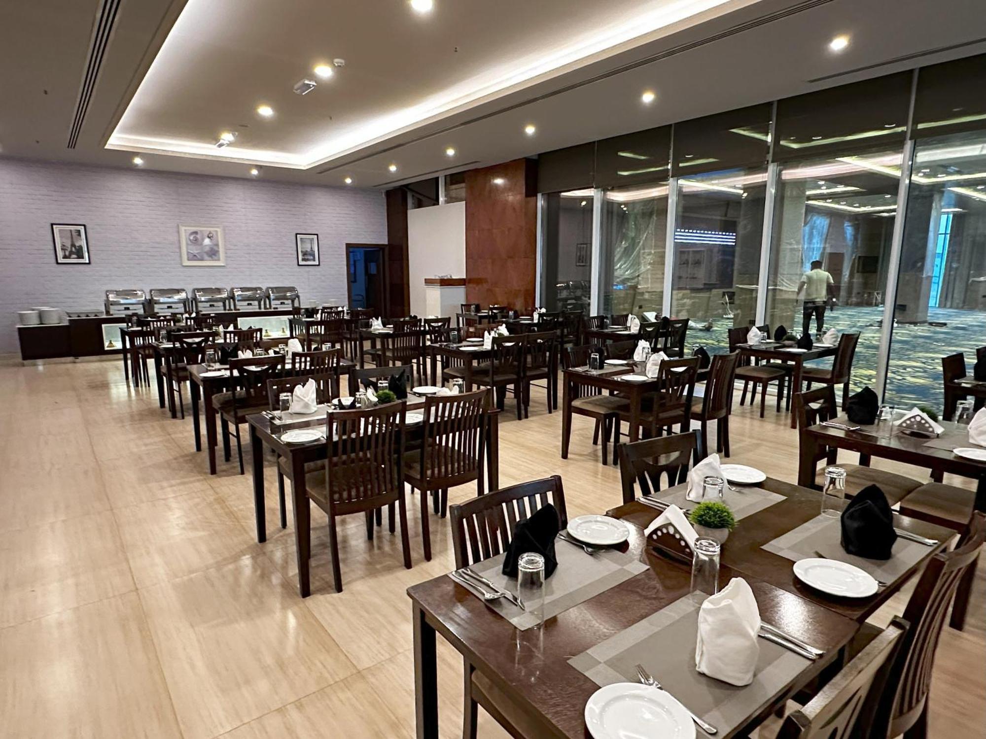 Sur Grand Hotel Bagian luar foto