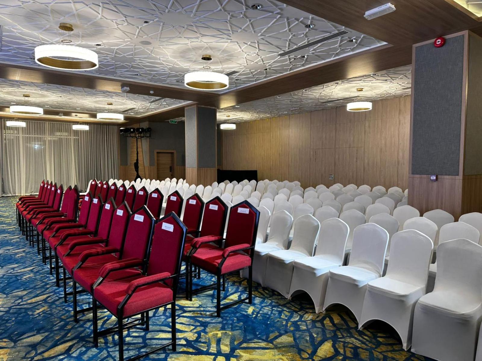 Sur Grand Hotel Bagian luar foto